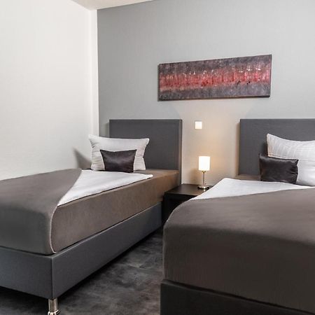 Aparthotel Менден Екстериор снимка