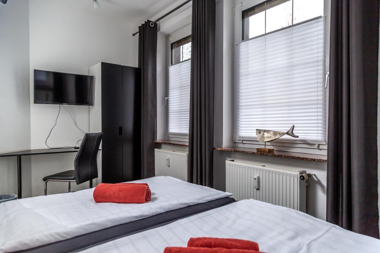 Aparthotel Менден Екстериор снимка