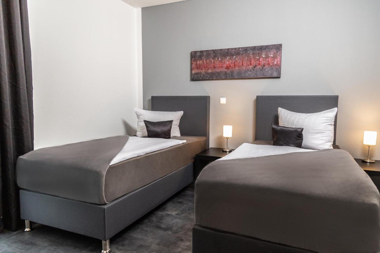 Aparthotel Менден Екстериор снимка