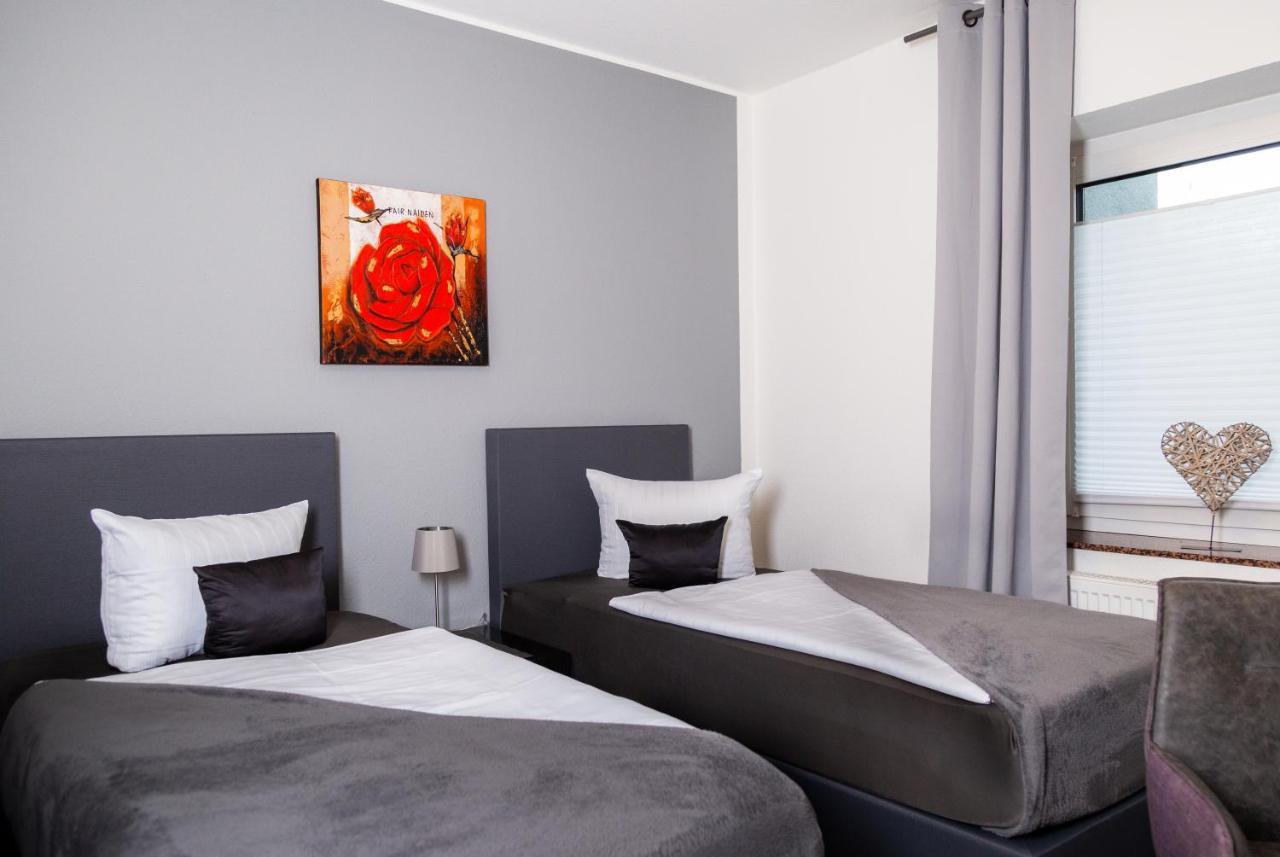 Aparthotel Менден Екстериор снимка